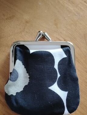 Marimekko Mini Unikko Coin Purse
